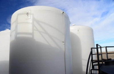 Fiberglass water storage tank