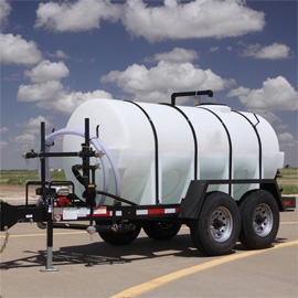 front of 1,000 gallon water tank trailer