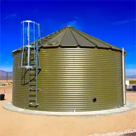 Corrugated water tank