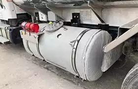 Power heating blanket on a chemical tank